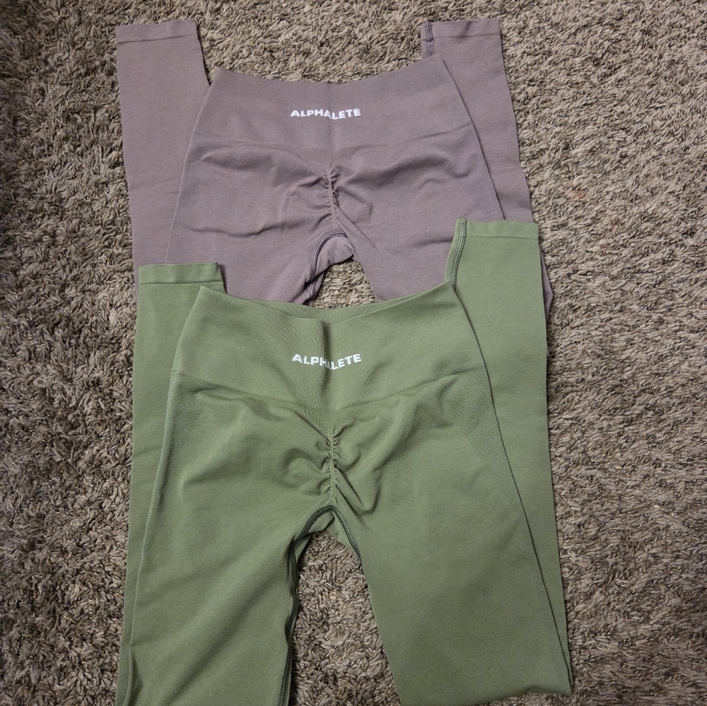 Alphalete Leggings in Olive and Mauve
